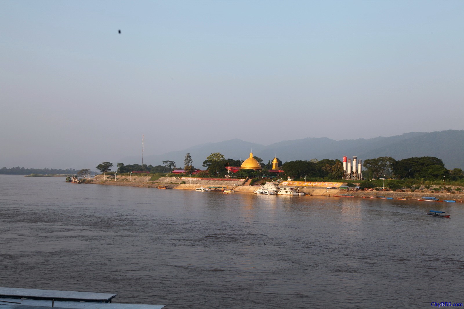 泰国老挝缅甸交界点金三角