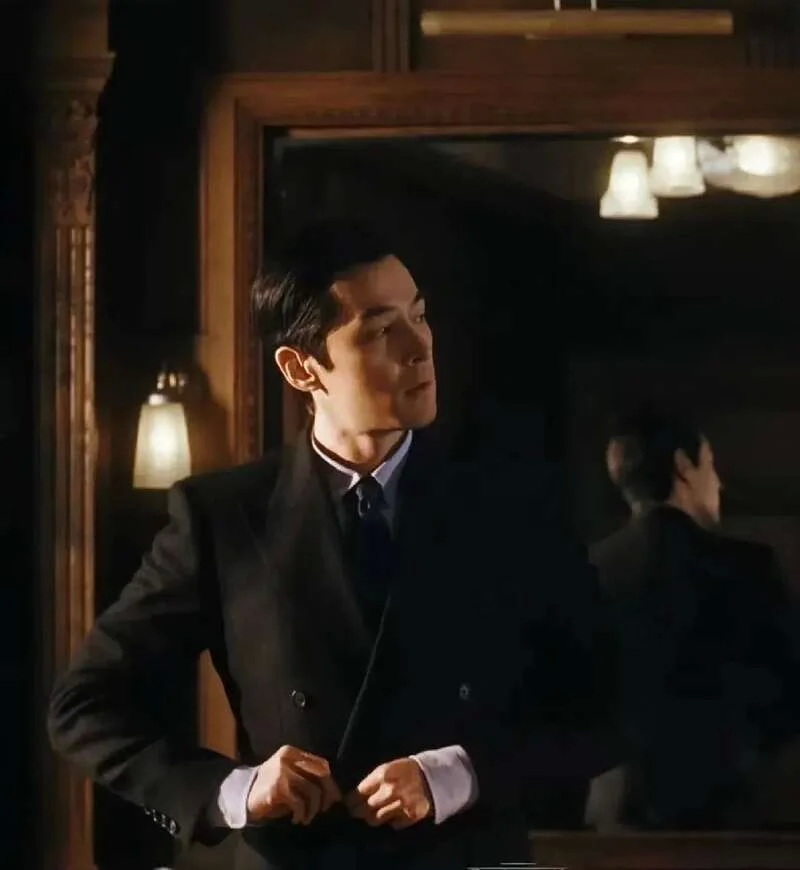 整饬完成,就该去饭店里谈生意了 整饬完成,就该去饭店里谈生意了