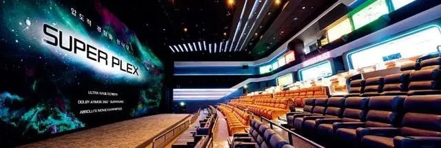 韩国首尔,拥有全球最大银幕的Superplex World Tower影厅配置了两台科视Christie CP4450-RGB放映机 ... 韩国首尔,拥有全球最大银幕的Superplex World Tower影厅配置了两台科视Christie CP4450-RGB放映机 ...