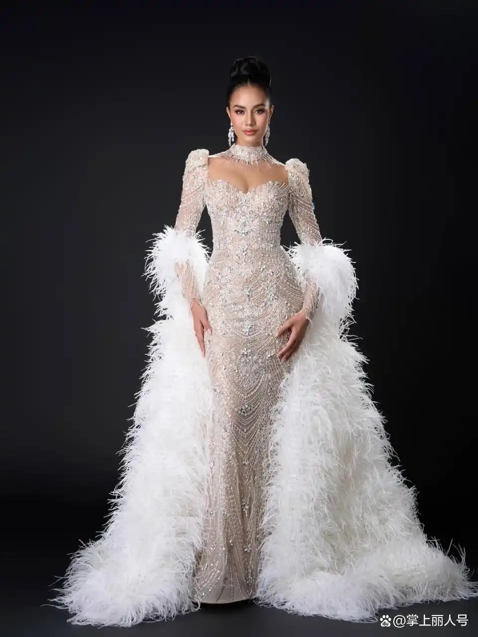 身高1米8的素查塔,目前是泰国国立法政大学政治学院国际关系系的一名学生 ... 身高1米8的素查塔,目前是泰国国立法政大学政治学院国际关系系的一名学生 ...