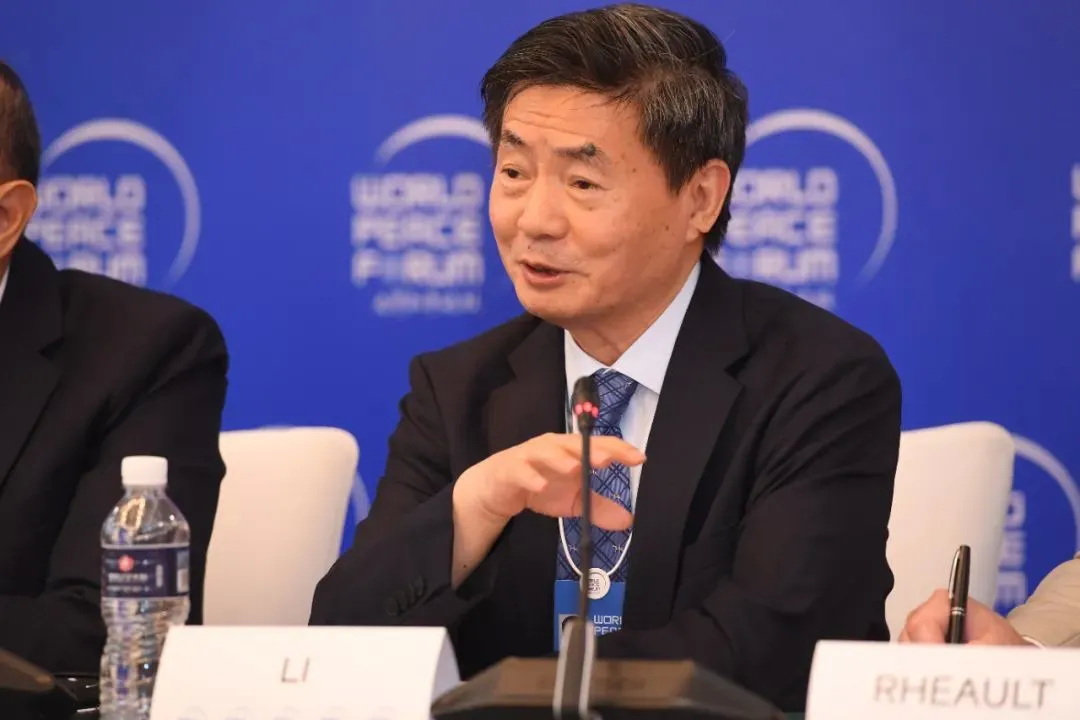 中国社科院学部委员李向阳发言 中国社科院学部委员李向阳发言