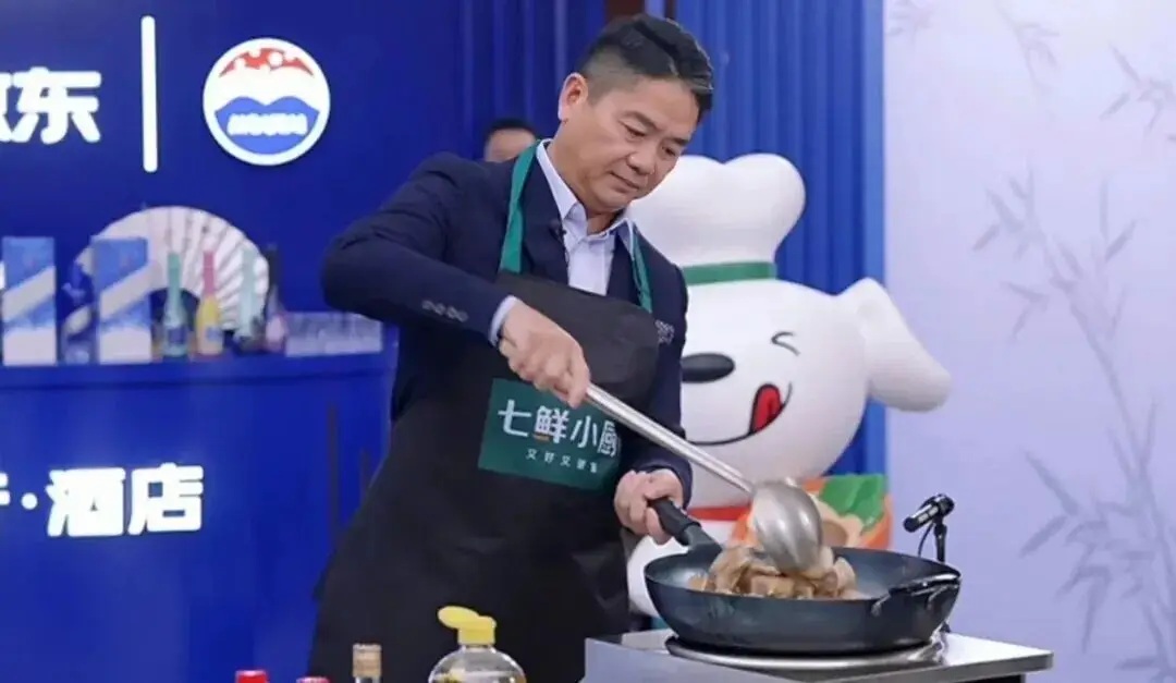 刘强东公开直播露脸炒菜 刘强东公开直播露脸炒菜