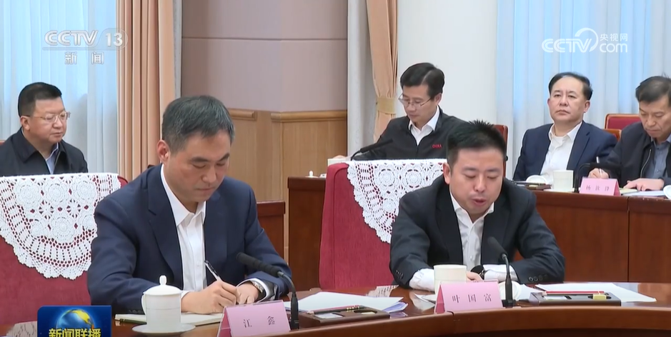 叶国富,名创优品创始人、董事会主席兼首席执行官,天商创新院荣誉院长 叶国富,名创优品创始人、董事会主席兼首席执行官,天商创新院荣誉院长