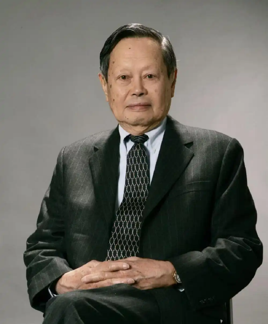 诺贝尔物理学奖得主、中国科学院院士、著名物理学家杨振宁于10月18日在北京逝世 ...