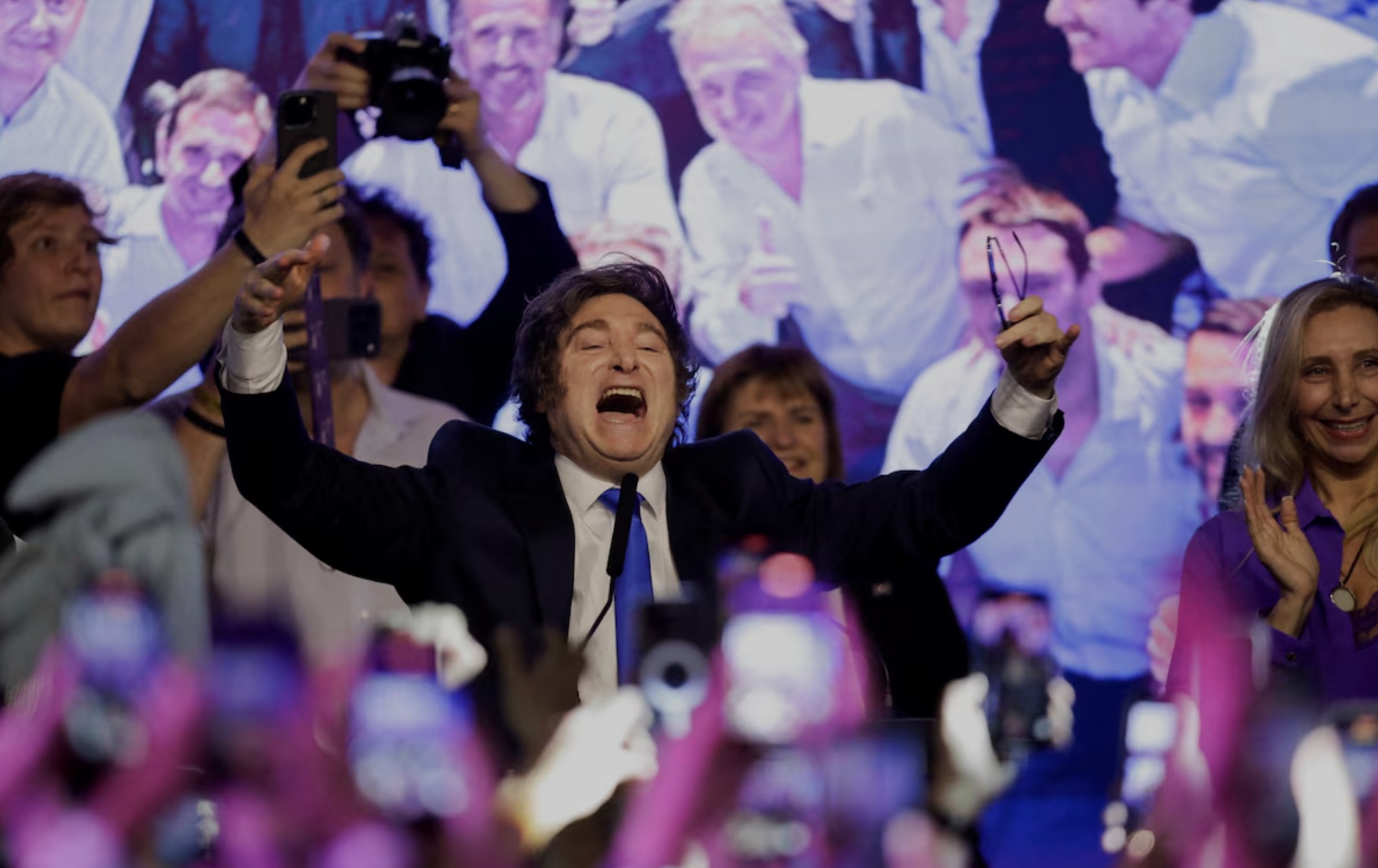 米莱在国会中期选举中赢得决定性胜利 米莱在国会中期选举中赢得决定性胜利